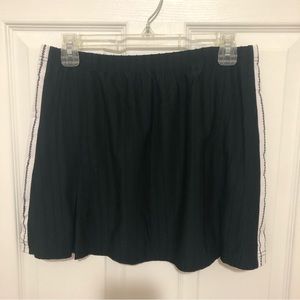 bolle Women's Tennis Golf Black Skirt With Side Side Detail - Size Large